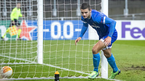 更是肩负着 更是肩负着