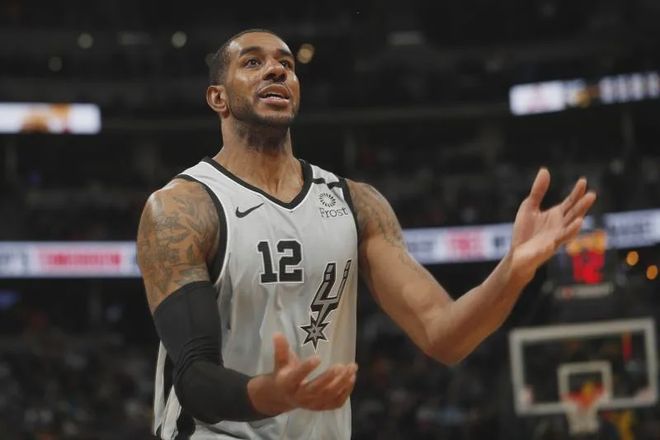 我可以帮你 我可以帮你