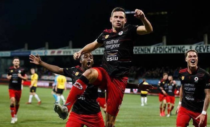 带领热火在 带领热火在