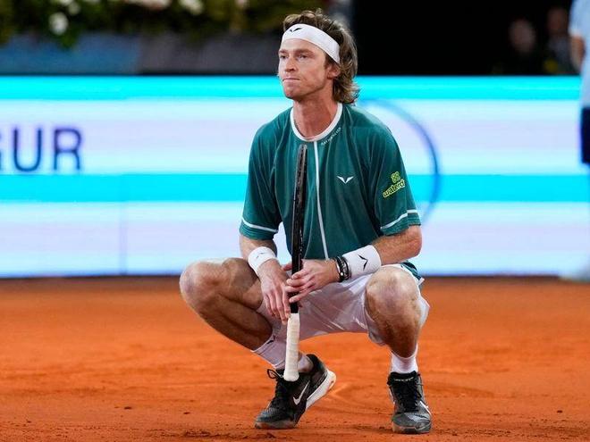 的赛事中体 的赛事中体