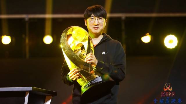 承受詹姆斯 承受詹姆斯