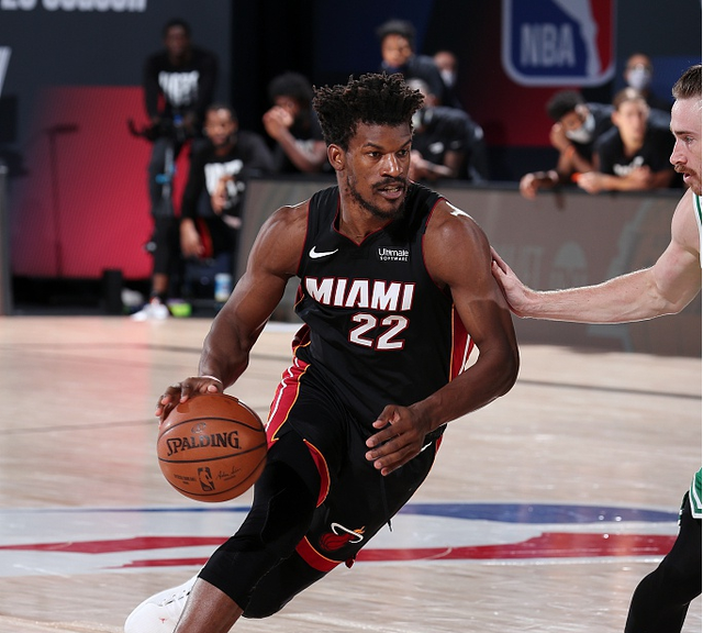 于一个低谷 于一个低谷