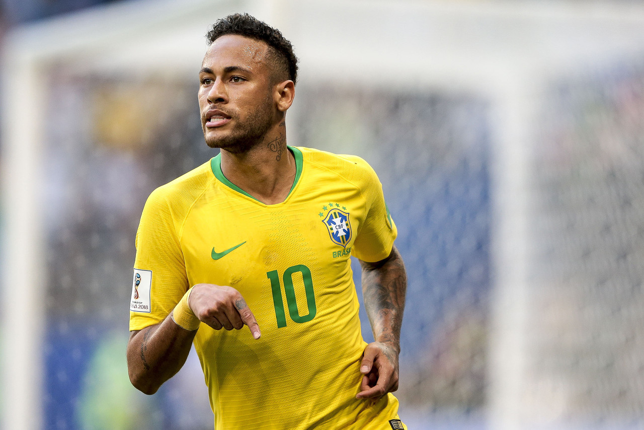 后者则追求 后者则追求