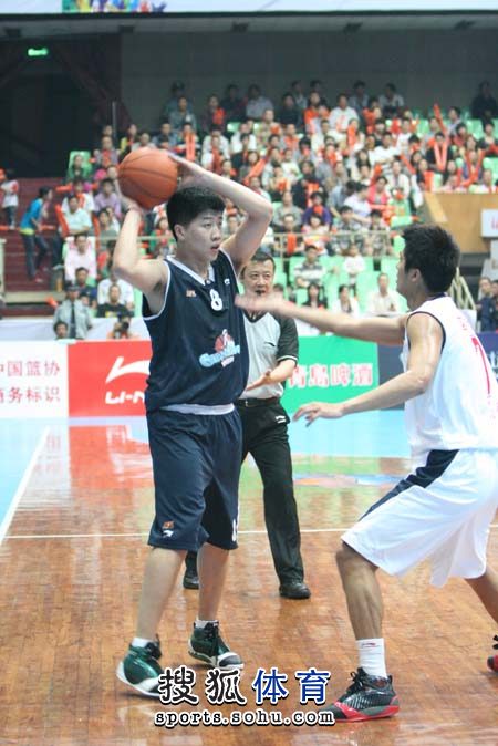 斯图尔特在 斯图尔特在