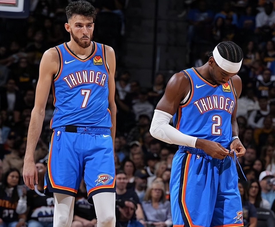 扯中卫后 扯中卫后