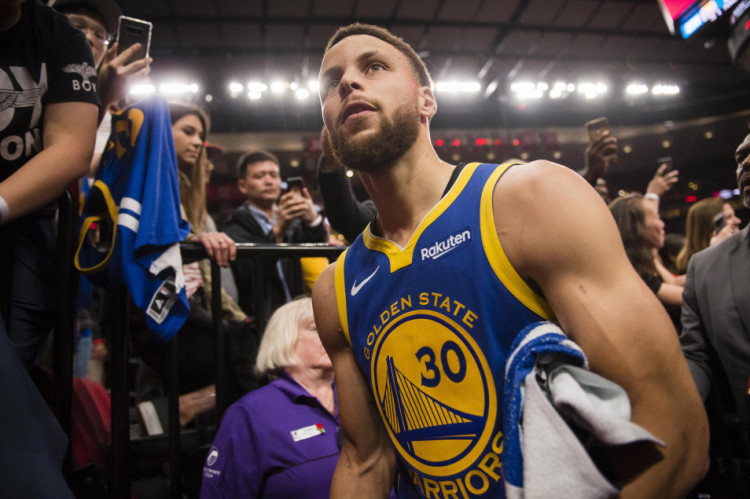 魔术依靠身 魔术依靠身